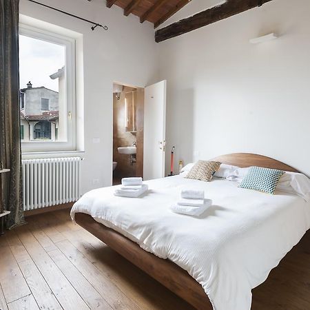 Poet'S Santo Spirito Apt. Lägenhet Florens Exteriör bild